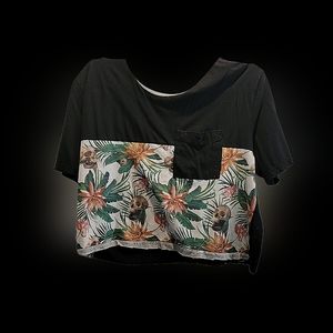 Vintage Buttery Soft Cropped Skull Tee size s/m